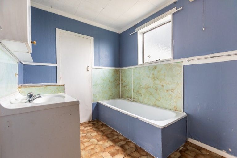 Photo of property in 13 Dublin Street, Dannevirke, 4930