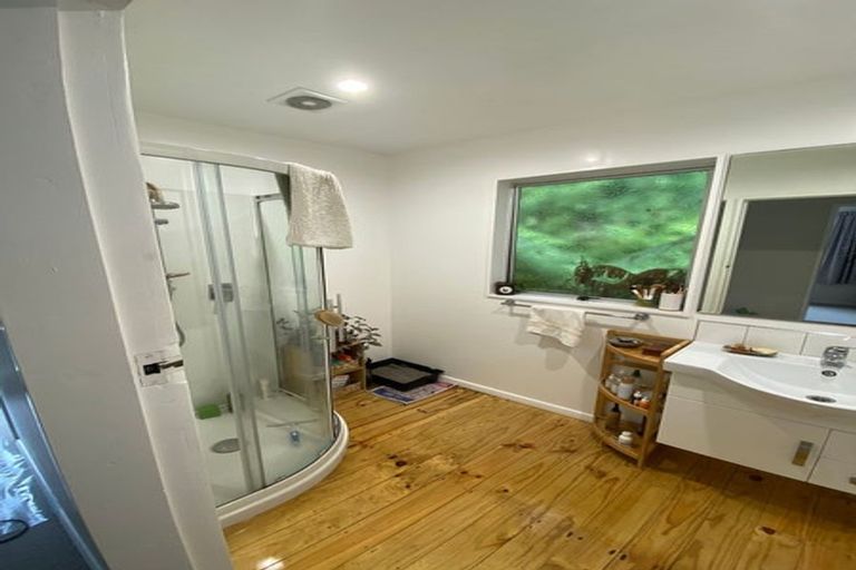 Photo of property in 26 Kiriwai Road, Paremata, Porirua, 5024