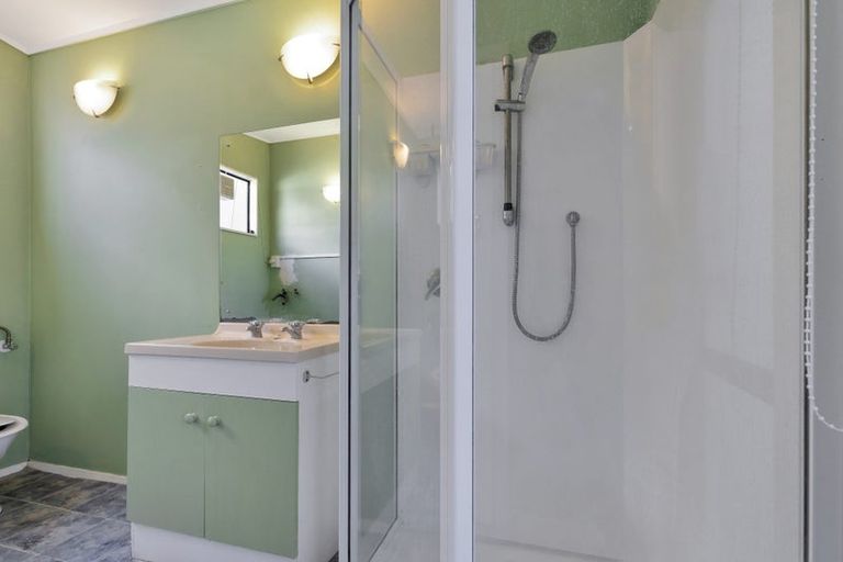 Photo of property in 18 Douglas Road, Amberley, 7410