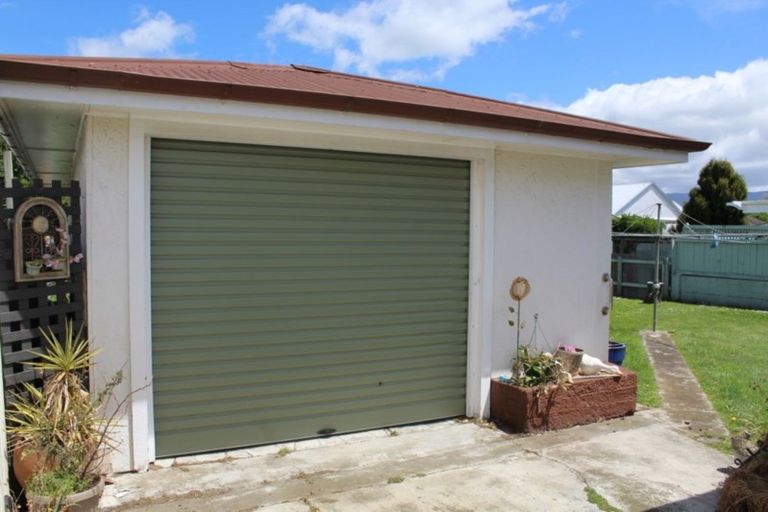 Photo of property in 22 Christian Street, Dannevirke, 4930