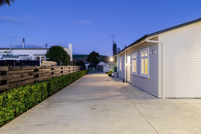 Photo of property in 10 Huxley Street, Pahiatua, 4910