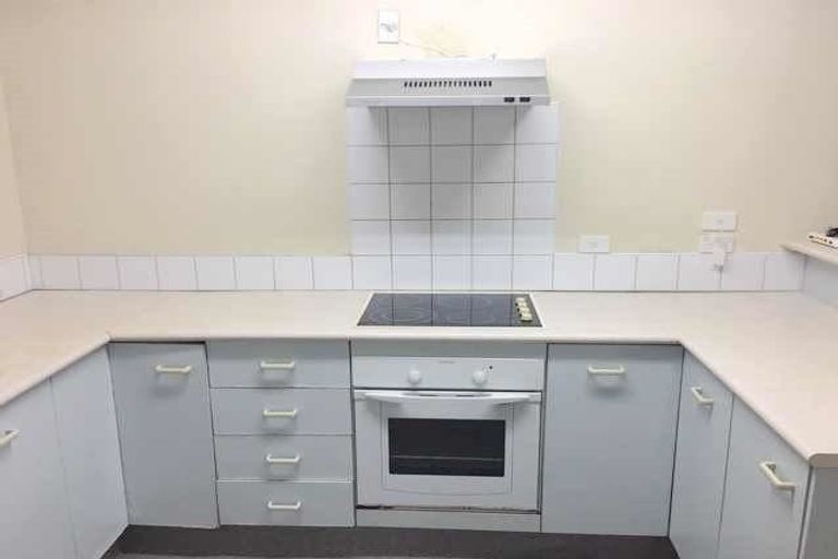 Photo of property in 60 Edmonton Road, Henderson, Auckland, 0612