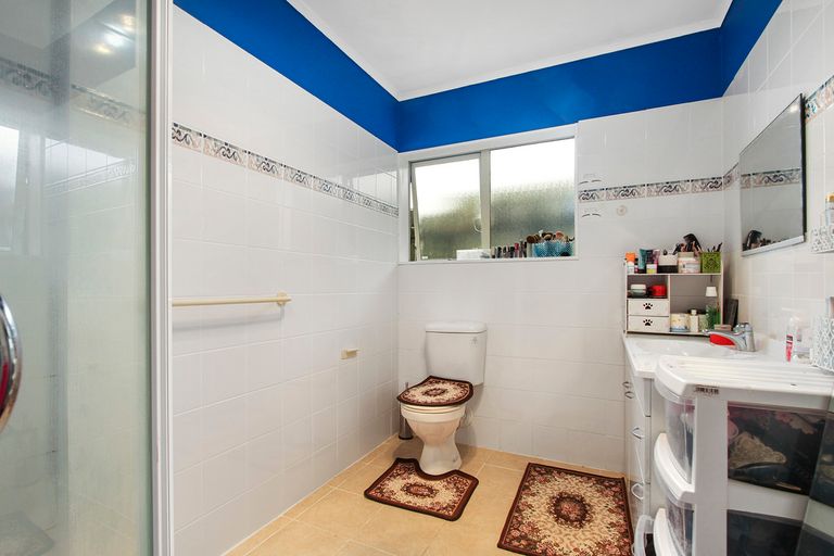 Photo of property in 20a St Leonards Road, Kelston, Auckland, 0602