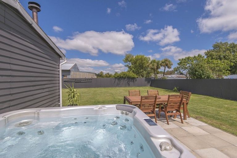 Photo of property in 29 Holmes Street, Darfield, 7510