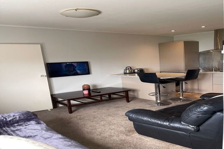 Photo of property in 126 Grafton Road, Roseneath, Wellington, 6011