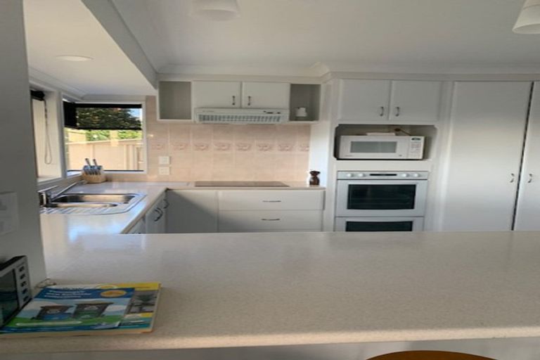 Photo of property in 18 Claridge Place, Mount Maunganui, 3116