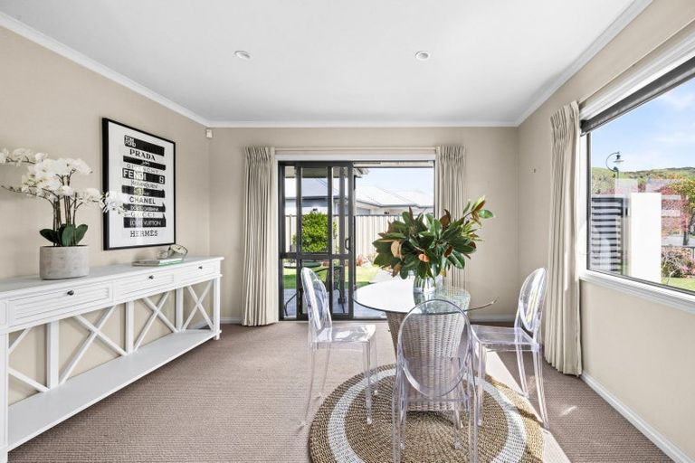 Photo of property in 12 Merlot Drive, Greenmeadows, Napier, 4112