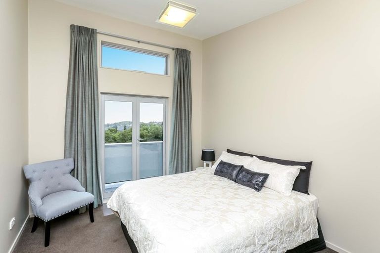 Photo of property in 7 Willow Place, Whalers Gate, New Plymouth, 4310