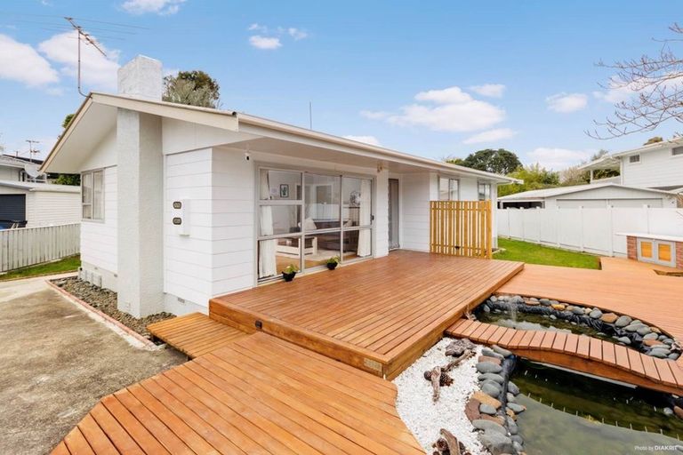 Photo of property in 16 Dellwood Avenue, Henderson, Auckland, 0612