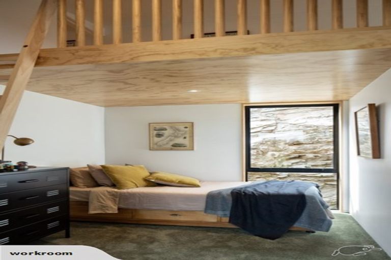 Photo of property in 63 Mcdonnell Road, Arrowtown, 9302