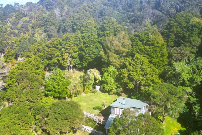 Photo of property in 5 Yarborough Street, Kohukohu, 0491