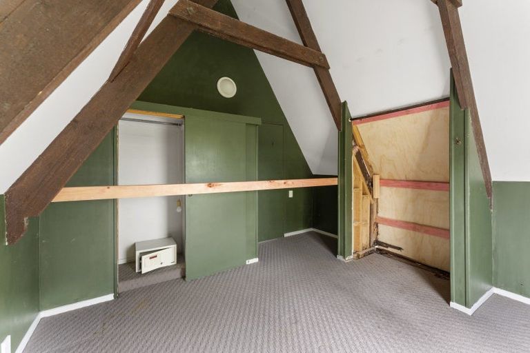 Photo of property in 23 Kotare Street, Waikanae, 5036