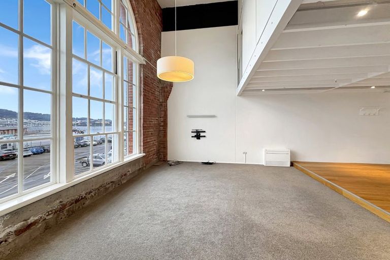 Photo of property in Waterloo Quay Apartments, 205/28 Waterloo Quay, Pipitea, Wellington, 6011