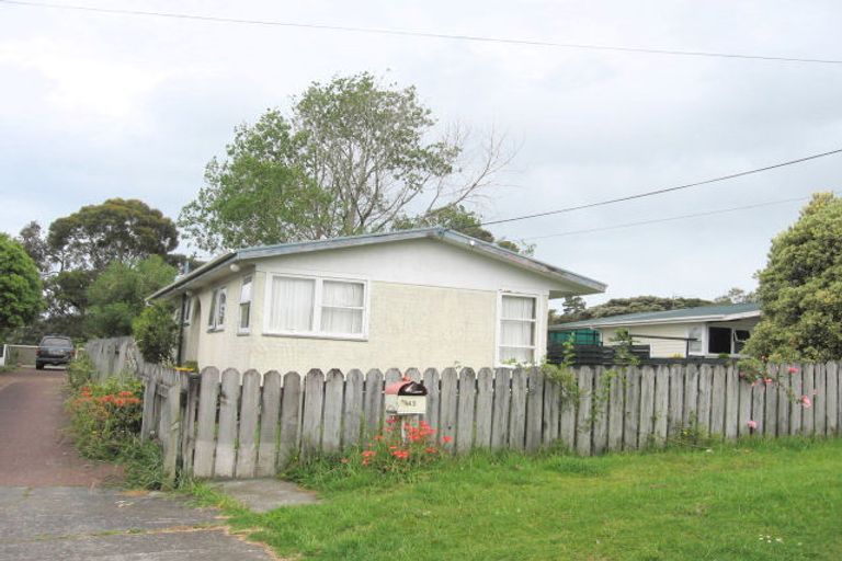 Photo of property in 2/43 Stanley Road, Glenfield, Auckland, 0629