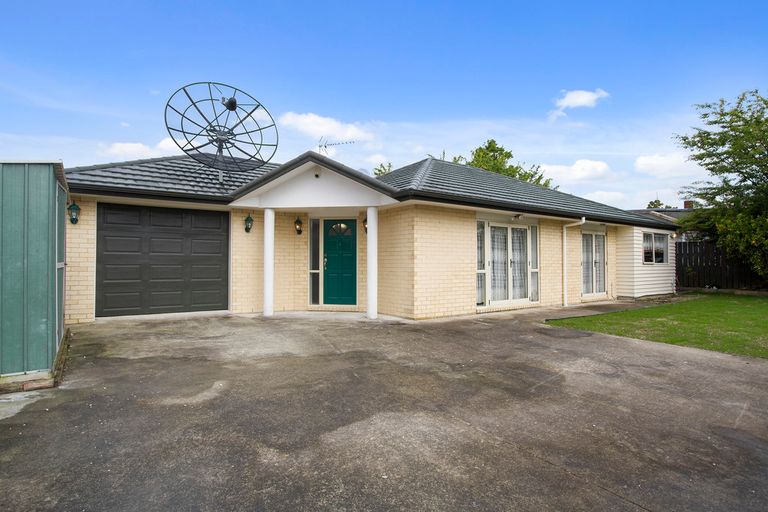 Photo of property in 20a St Leonards Road, Kelston, Auckland, 0602