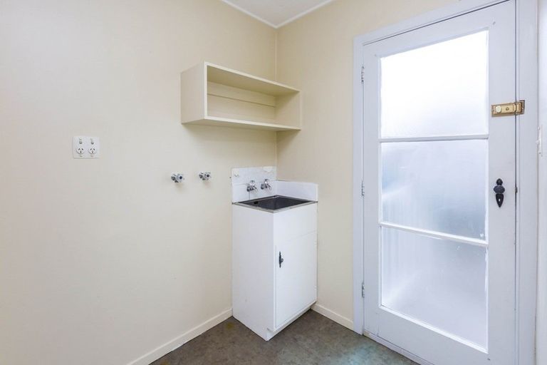 Photo of property in 1/48 Gibbons Street, Upper Hutt Central, Upper Hutt, 5018