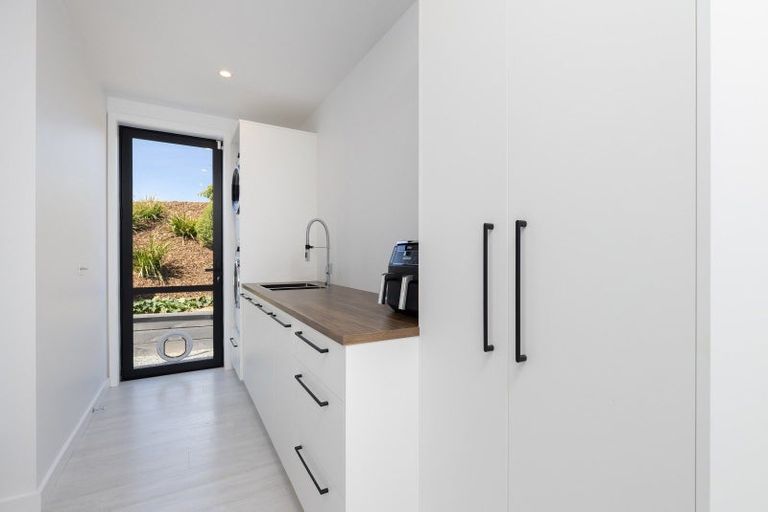 Photo of property in 10 Kohuhu Lane, Redwood Valley, 7081