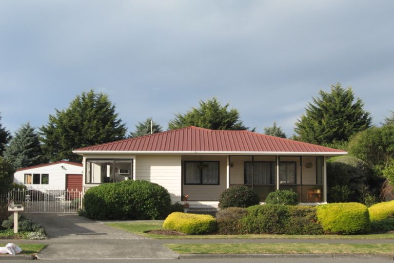 Photo of property in 30 Whiting Crescent, Greenmeadows, Napier, 4112