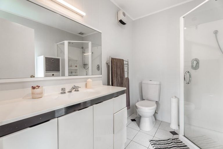 Photo of property in 253 Whitford Road, Shamrock Park, Howick, 2571