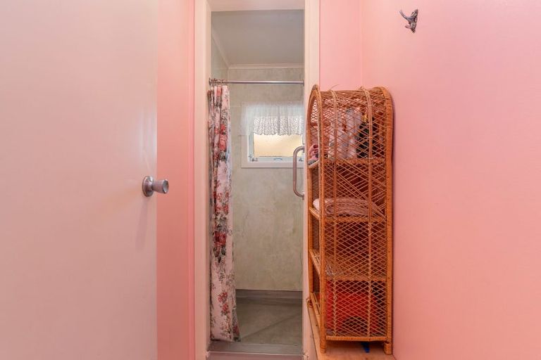 Photo of property in 11 Hillcrest Avenue, Hillcrest, Auckland, 0627