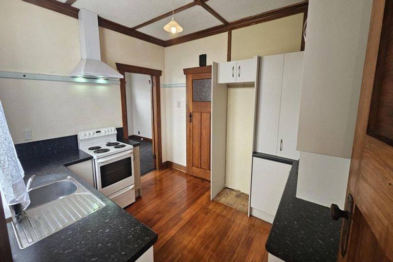 Photo of property in 46 Sackville Street, Fitzroy, New Plymouth, 4312