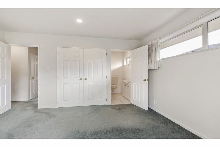 Photo of property in 1/123a Withells Road, Avonhead, Christchurch, 8042