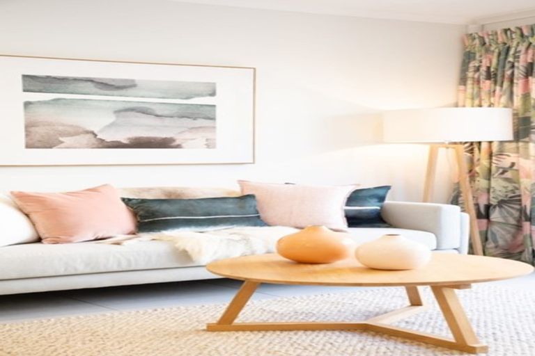 Photo of property in 8 Pepene Avenue, Takanini, 2112