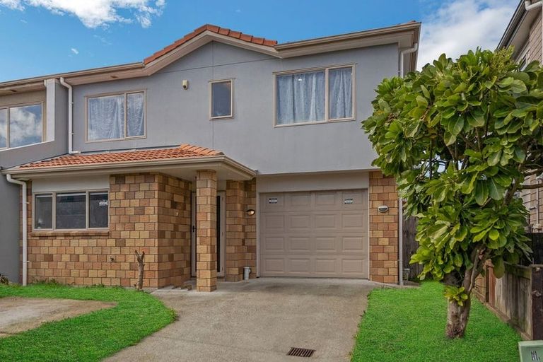 Photo of property in 13 Bushpark Place, Flat Bush, Auckland, 2016