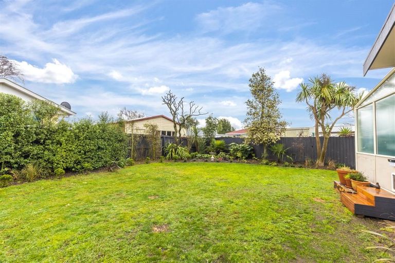 Photo of property in 2 Bolero Place, Parklands, Christchurch, 8083