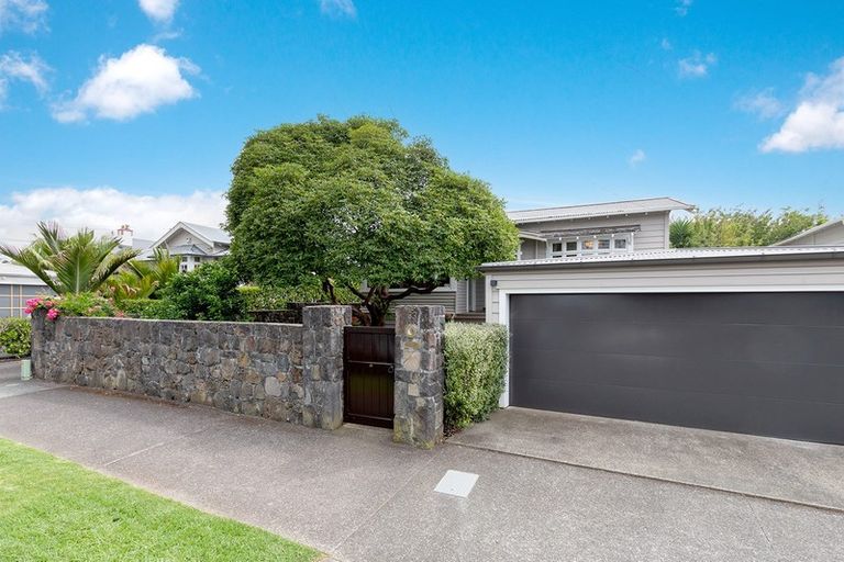 Photo of property in 33 Wairiki Road, Mount Eden, Auckland, 1024