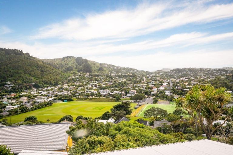 Photo of property in 5/143 Cockayne Road, Khandallah, Wellington, 6035