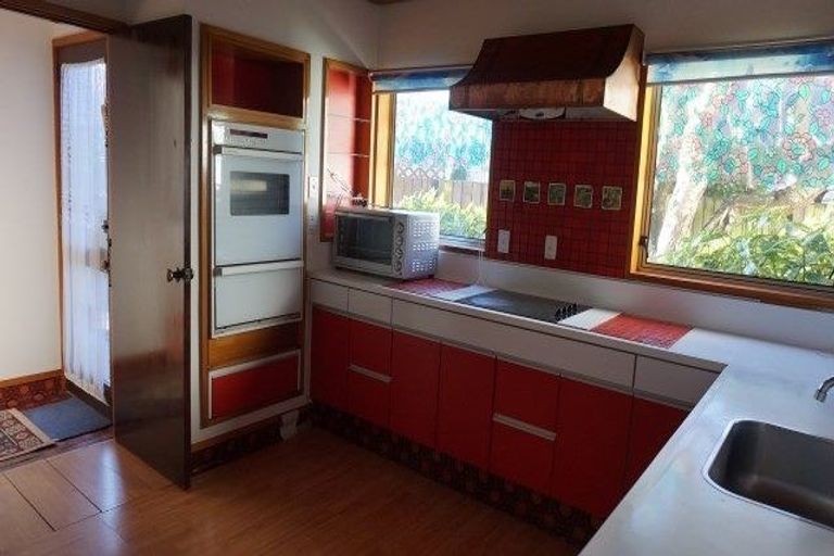 Photo of property in 7 Banff Place, Avonhead, Christchurch, 8042