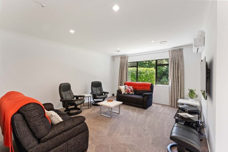 Photo of property in 30 Awanui Drive, Waikanae, 5036