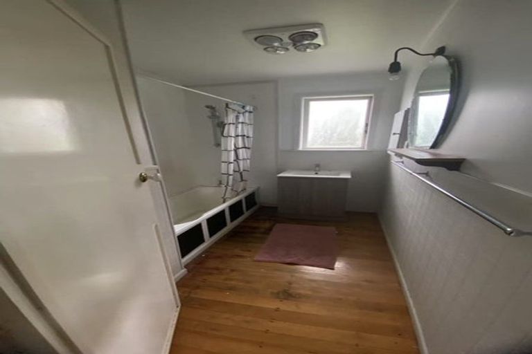 Photo of property in 15 Undine Street, Pakuranga, Auckland, 2010