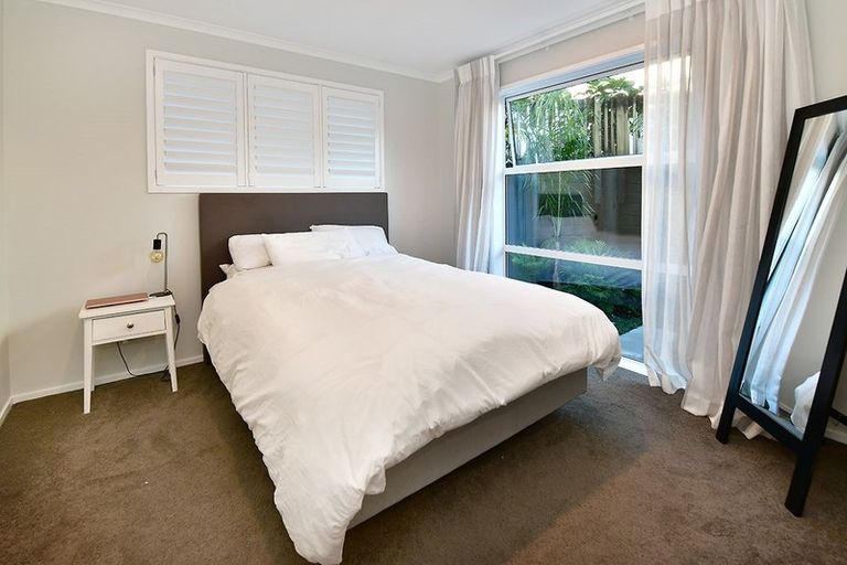 Photo of property in 48 Amorino Drive, Red Beach, 0932