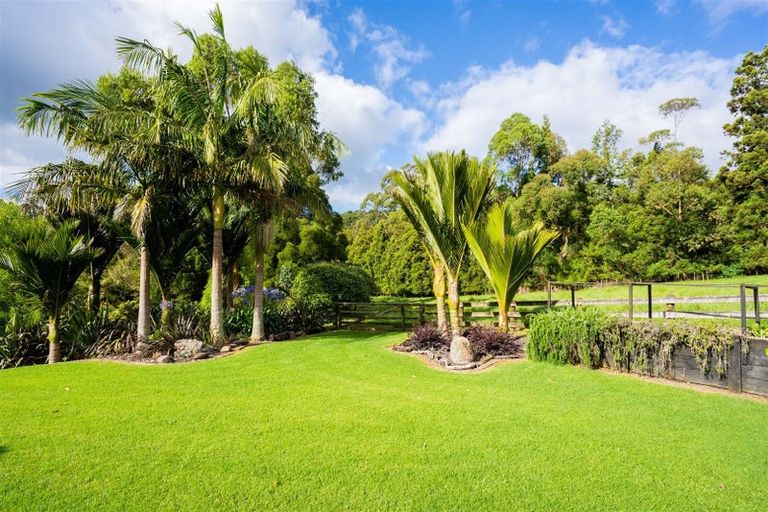 Photo of property in 16 De L'isle Lane, Maungatapere, Whangarei, 0179
