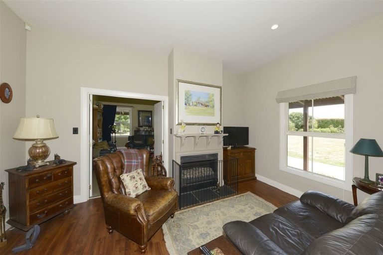 Photo of property in 16 Oak Tree Lane, Rolleston, 7614