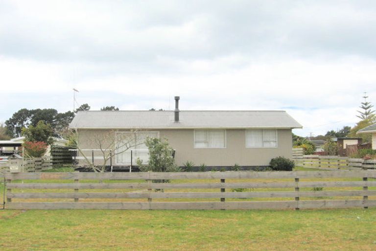 Photo of property in 214 Tui Road, Whangamata, 3620