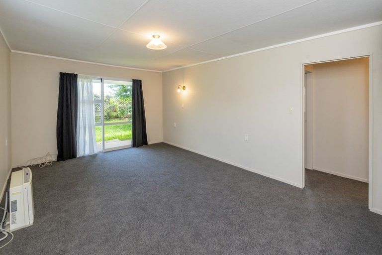 Photo of property in 2 Waimarie Park, Levin, 5510