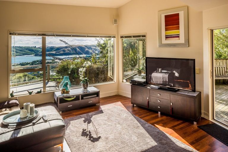 Photo of property in 9 Cromarty Place, Papakowhai, Porirua, 5024