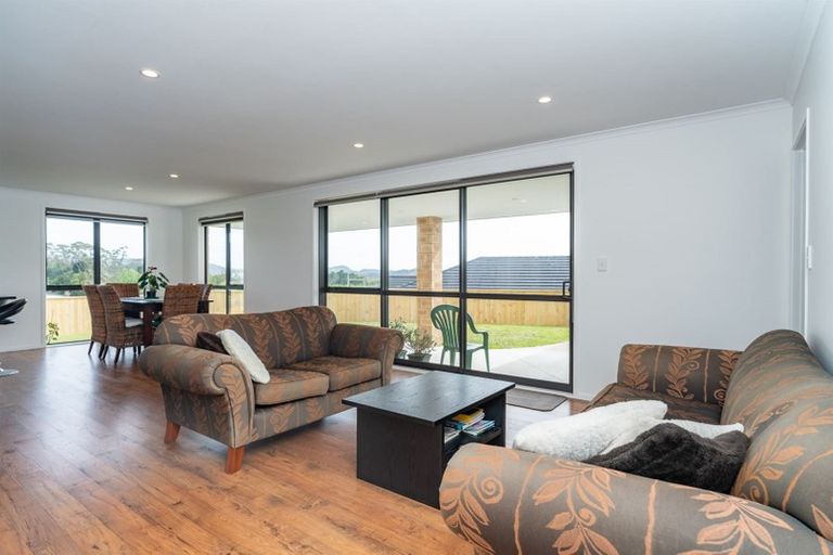 Photo of property in 5 Ngaio Close, Mangawhai, 0505