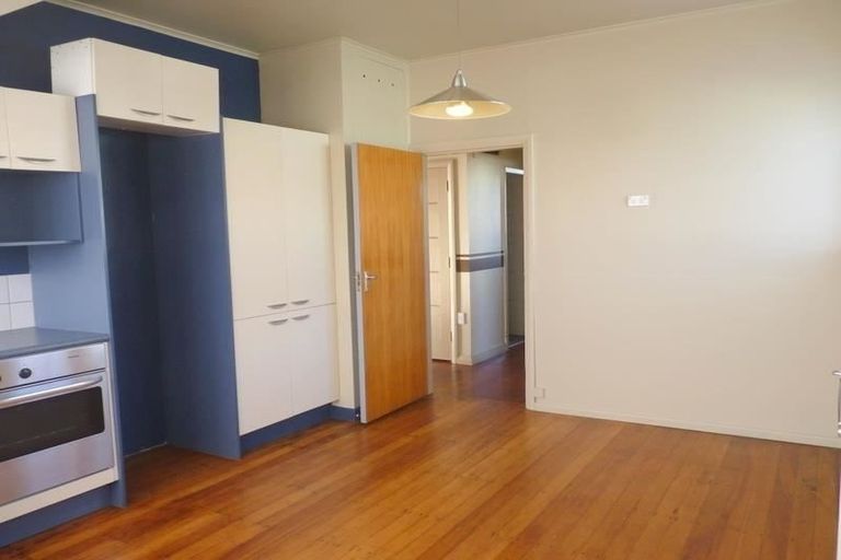 Photo of property in 810 Victoria Street, Parkvale, Hastings, 4122