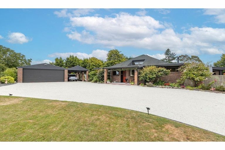 Photo of property in 37 Chinnerys Road, Woodend, 7610