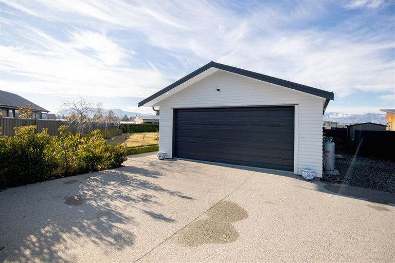 Photo of property in 5 Nancy Lane, Wanaka, 9305