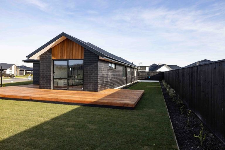 Photo of property in 37 Candlesticks Crescent, Lincoln, 7608