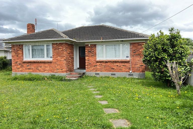 Photo of property in 1/76 Sutton Crescent, Papakura, 2110