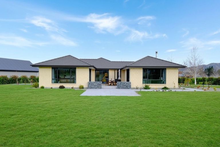 Photo of property in 30 Lochiel Drive, Hanmer Springs, 7334