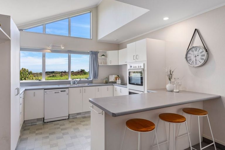 Photo of property in 300 Manly Street, Paraparaumu Beach, Paraparaumu, 5032