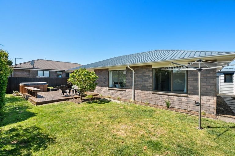 Photo of property in 1/111 Gilberthorpes Road, Hei Hei, Christchurch, 8042