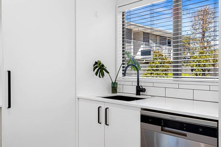 Photo of property in 1/90 Bishop Street, St Albans, Christchurch, 8014